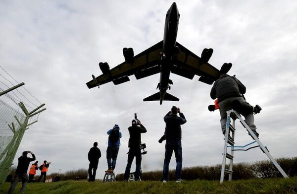 США перебросили группу стратегических бомбардировщиков B-52H Stratofortress на авиабазу в Великобритании
