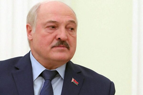 Путинская война в Украине не оставляет Лукашенко ничего, кроме плохих вариантов