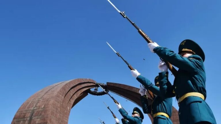 Без буквы Z и антивоенных митингов. Как страны Центральной Азии пытаются выдержать нейтралитет в войне