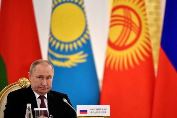 Единственный друг Путина: Беларусь — последний оставшийся постсоветский союзник России
