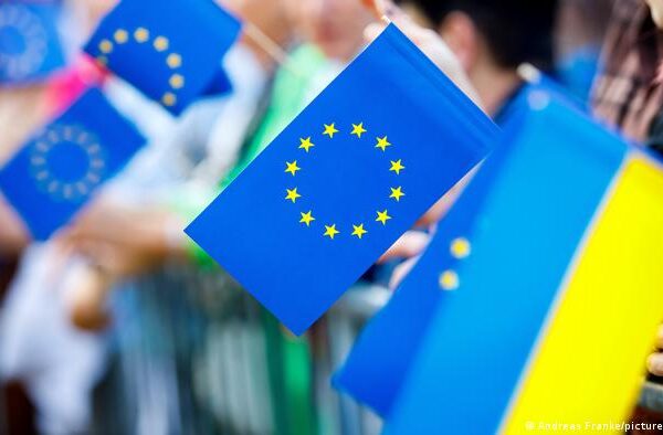 Семь реформ которые Еврокомиссия ожидает от Украины