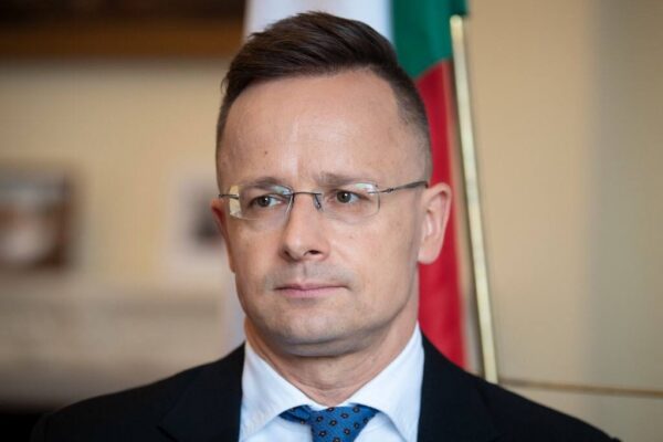 Венгрия предложила предоставить медицинскую помощь Украине без ограничения