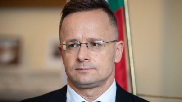 Венгрия предложила предоставить медицинскую помощь Украине без ограничения