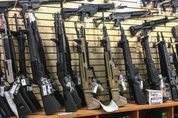 Конгресс принимает реформу законодательства об огнестрельном оружии