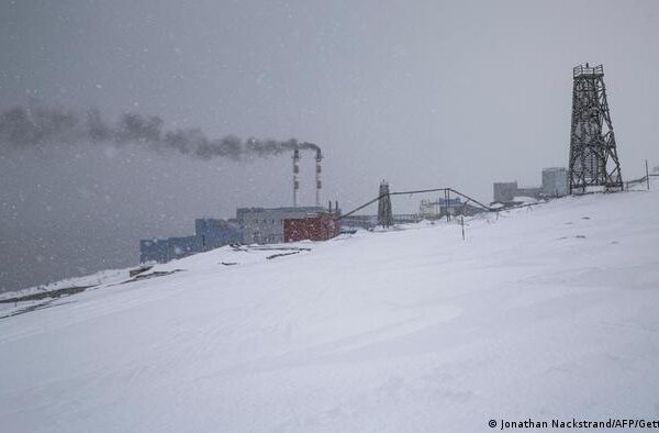 Норвегия и Россия урегулировали спор из-за поставок на Шпицберген