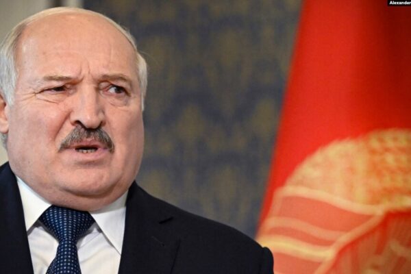 Лукашенко стал «почти полностью зависимым» от России – британская разведка