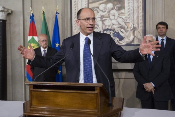 Проукраинская партия Италии отказалась от коалиции с популистами – шансы правых на победу растут
