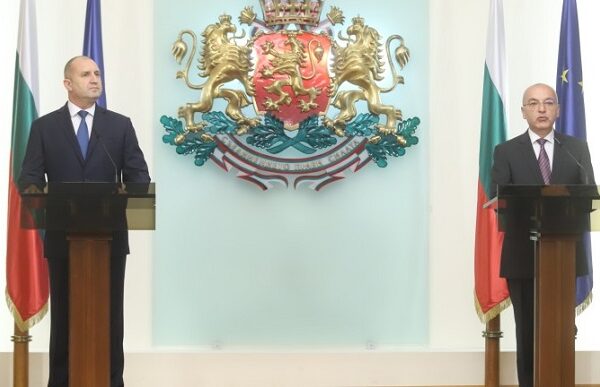Президент Болгарии – переходному правительству: не втяните страну в войну