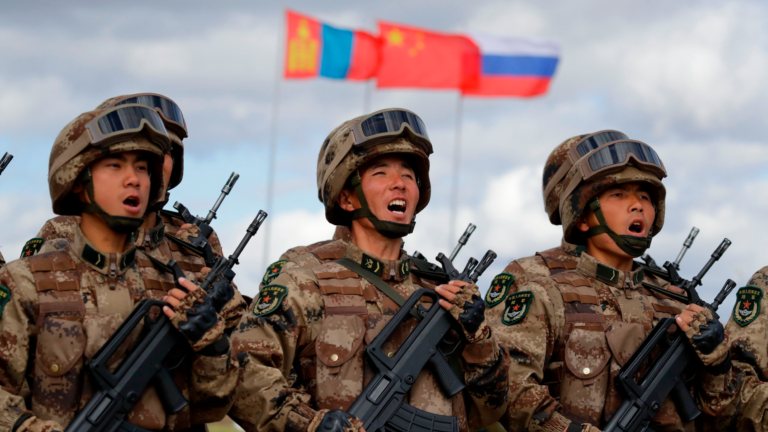 FT: Китай и Россия объединяют силы для военных учений «Восток»