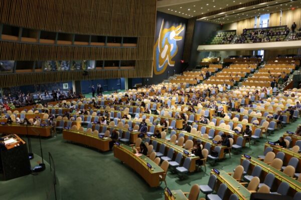 Участники Генассамблеи ООН осудили действия России против Украины