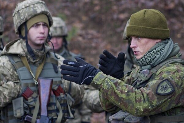 В ЕС могут создать спецмиссию по обучению и помощи украинским военным – заявление