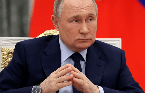 Россия с 2014 года потратила более $300 млн для влияния на выборы за границей – CNN