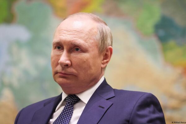 Московские мундепы попросили Путина уйти в отставку