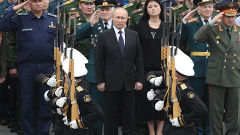 Что заставляет армии терять желание сражаться? Путин скоро может узнать ответ – CNN