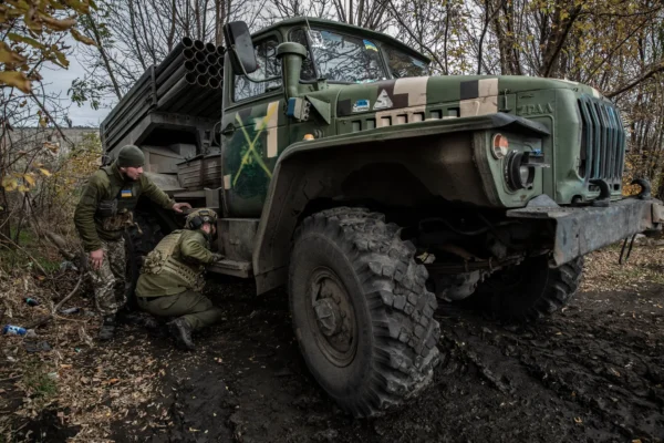 С западным оружием Украина переворачивает столы в артиллерийской войне — NYT