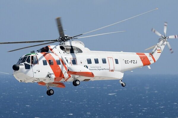 Британия научила десять экипажей ВСУ управлять вертолетами Sea King