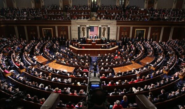 В нижней палате Конгресса США обещают продолжать поддержку Украины, но есть условие
