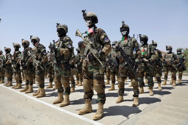 Афганские спецназовцы, прошедшие обучение в США, говорят, что Россия пытается завербовать их для боевых действий в Украине