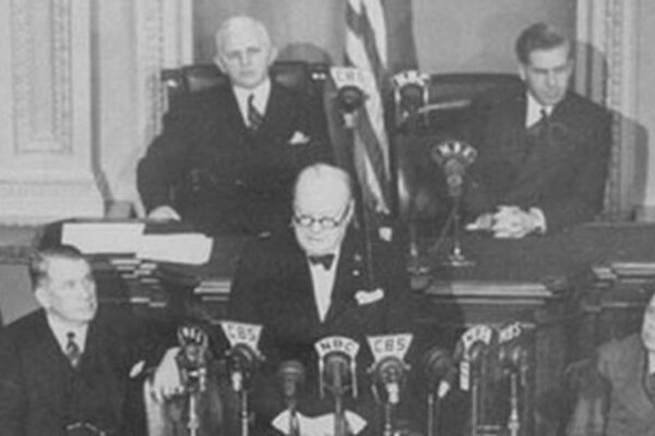 По стопам Черчилля: выступление Зеленского перед Конгрессом США