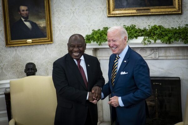 WSJ: Африканский саммит Байдена направлен на урегулирование разногласий, в том числе в отношении войны РФ против Украины
