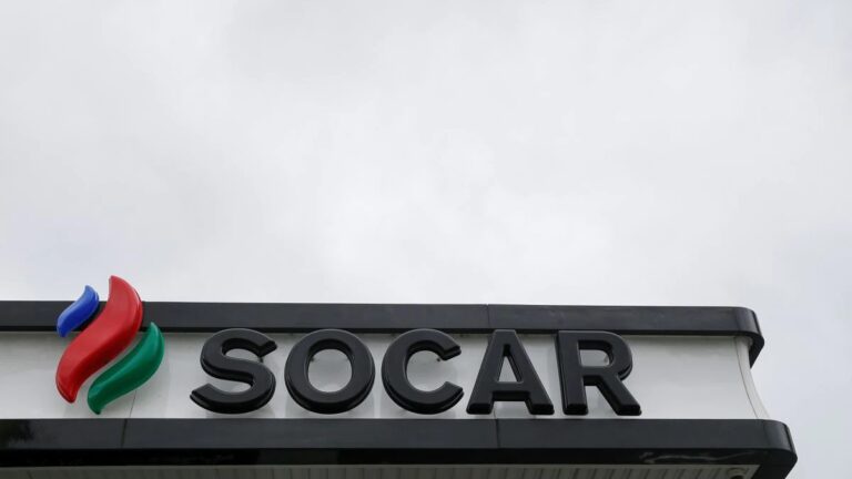 SOCAR приостановил поставки российской нефти на турецкий НПЗ