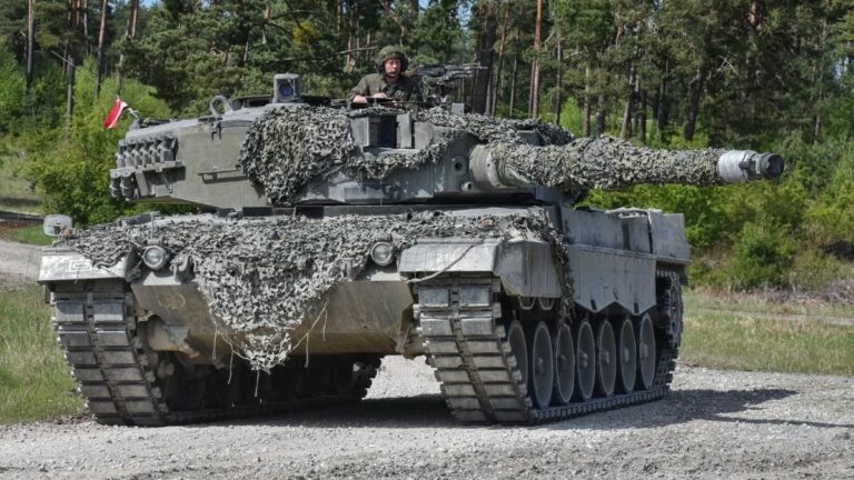 Германия не исключает поставки танков Leopard в Украину