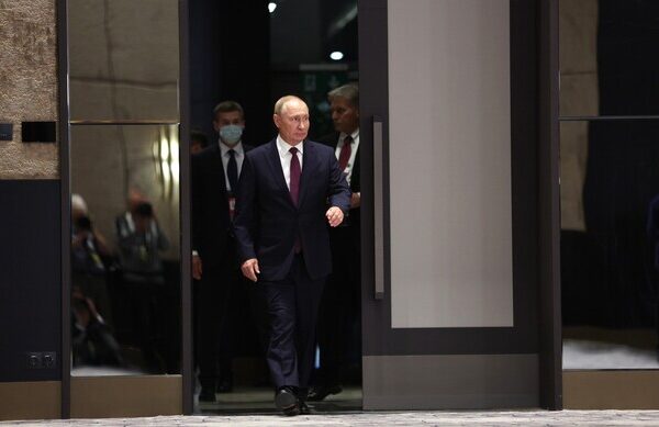 Слабость Запада все еще может позволить Путину вырвать победу из пасти поражения — The Telegraph