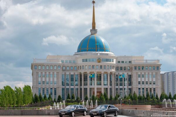 Выборы в сенат Казахстана: кому и зачем они нужны