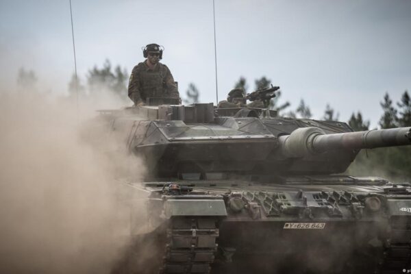 Польша может создать “малую коалицию” для передачи Leopard 2