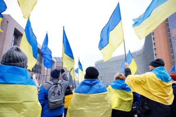 Евросоюз одобрил увеличение военной помощи Украине