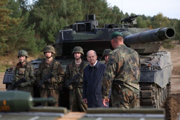 Почему Германия не хочет отправлять танки в Украину — WSJ