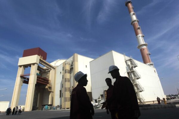 Bloomberg: МАГАТЭ обнаружило в Иране обогащенный до 84% уран – почти достаточно для ядерного оружия