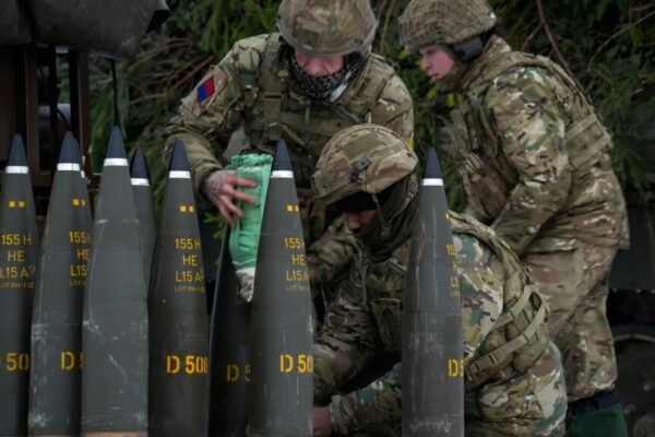 НАТО ускорит производство боеприпасов