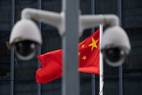 Китайские шпионы могут получить от TikTok больше, чем от воздушных шаров