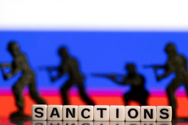 Росія успішно обходить міжнародні санкції і закуповує з ЄС мікрочипи на рівні 2020 для війни в Україні – WSJ