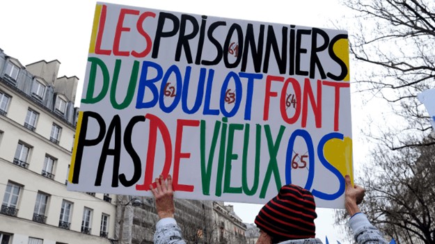 Що є рушійною силою соціальної кризи у Франції