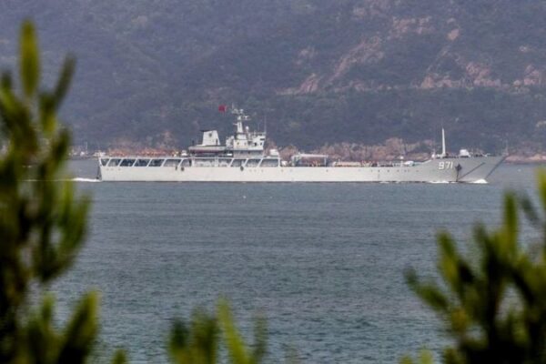 Китай відпрацьовує оточення Тайваню. Армія КНР проводить навчання навколо острова