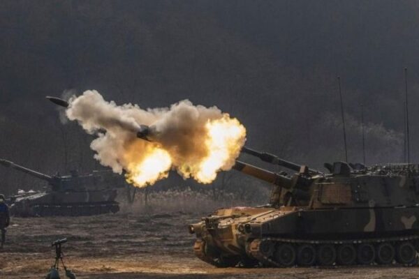 Чому Південна Корея не поспішає озброювати Україну