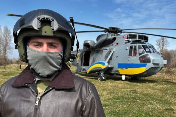 Як легендарний британський вертоліт воює в Україні: “Морський король” знову в бою