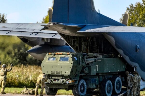 Міністри оборони Польщі та США обговорили допомогу Україні та нові поставки зброї