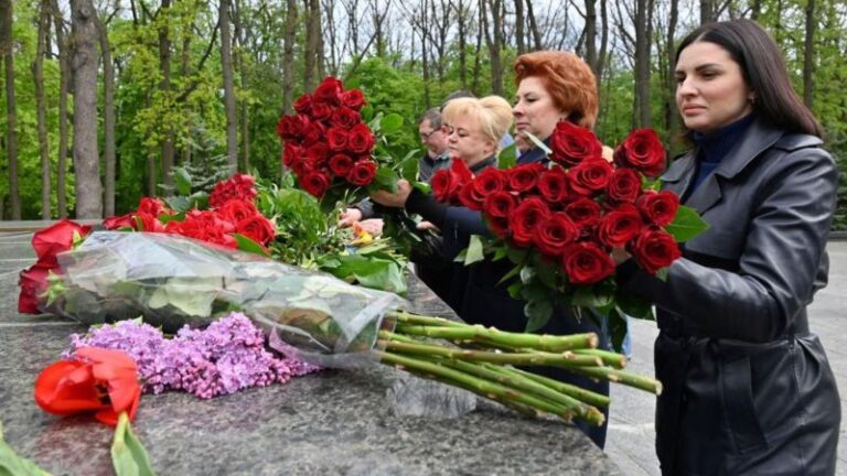 День перемоги 8 травня, День Європи 9 травня. Що означають ці зміни для України