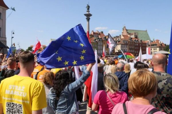Суд ЄС визнав судову реформу у Польщі порушенням законів Євросоюзу