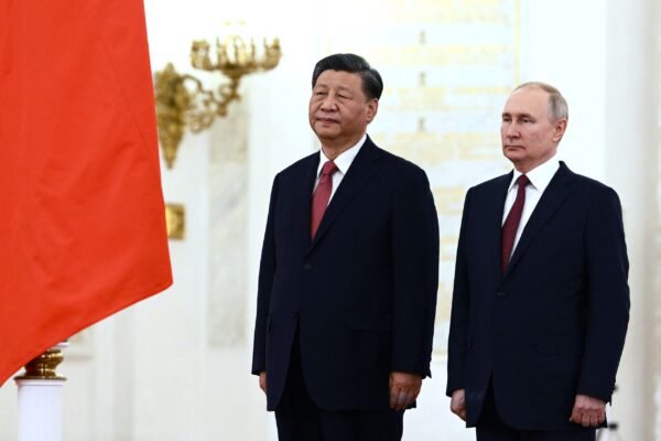 Китай виграє від ослаблення Росії. Захід повинен готуватися вже зараз.