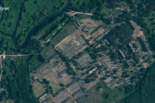 Супутникові знімки підтверджують відомості про розміщення в Білорусі табору ПВК «Вагнер»