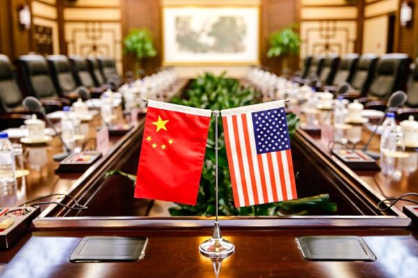 США та їхні союзники намагаються стримувати китайські технології — BLOOMBERG