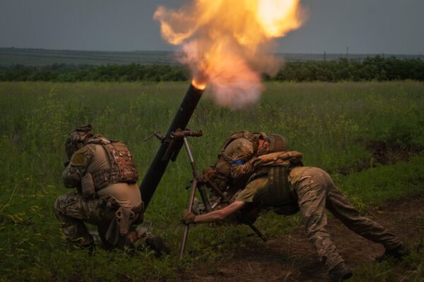 Україна прагне послабити оборону Росії, а США закликають до рішучого прориву— WP