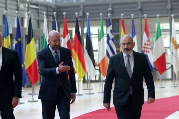 Парадокс переговорів між Вірменією та Азербайджаном
