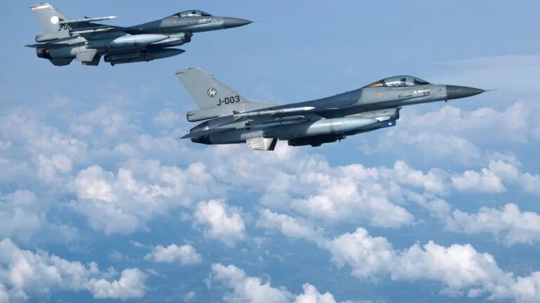 Чи могли б F-16 змінити ситуацію в українському контрнаступі? – NYT