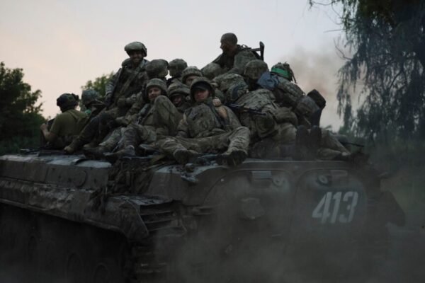 “Український контрнаступ ще може здивувати.” Колишній генерал армії США і ексдиректор ЦРУ закликав скептиків утриматись від песимізму