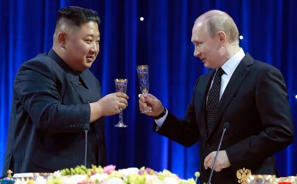 Звернення Путіна до Кім Чен Ина є відчайдушним кроком – і потенційно небезпечним – The Guardian